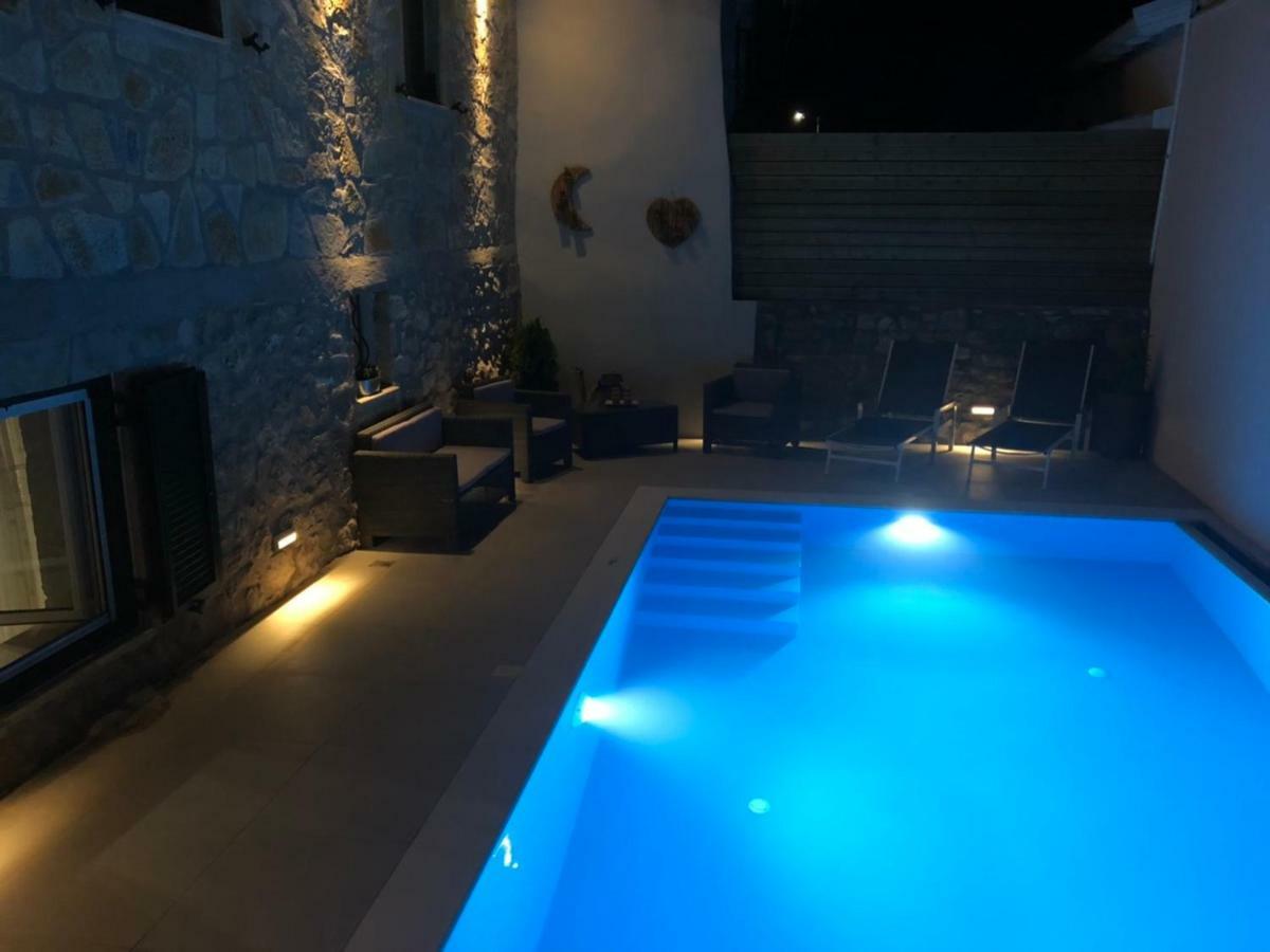 Villa Charonia Spanokhórion Eksteriør bilde